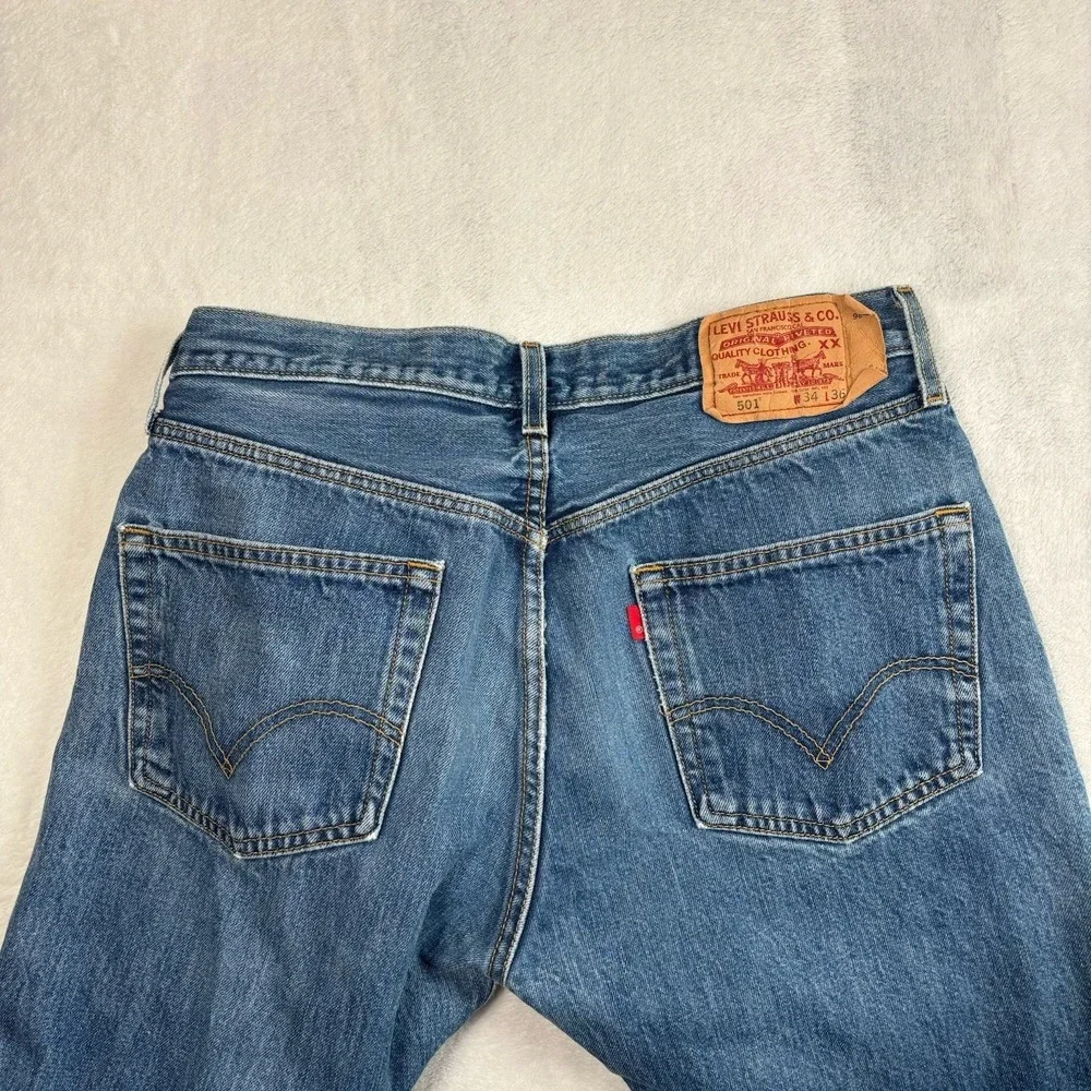 VTG‎ Levi's 501 Button Fly Blue Denim Jeans Men's Waist 34